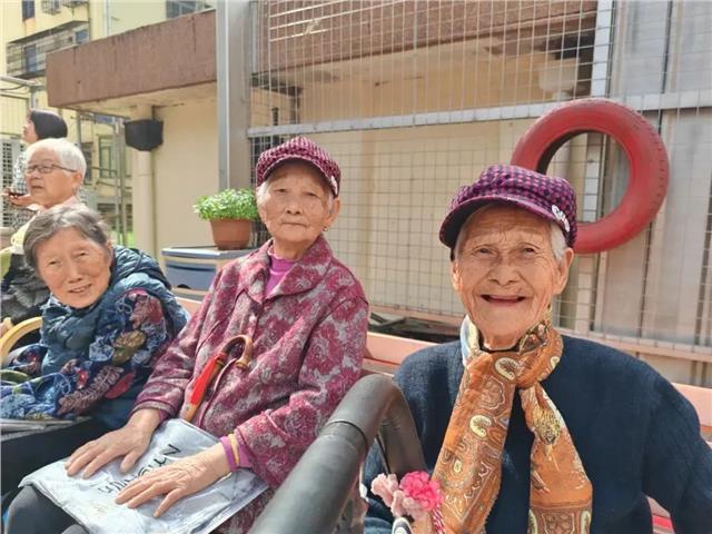 蚌埠市同乐志愿者公益协会组织开展走进祥和养老院看望慰问活动